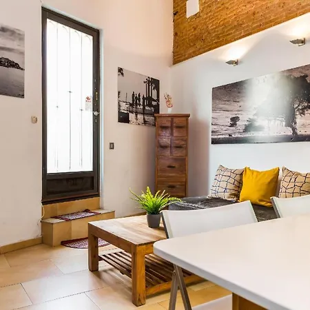 Fridays Flats Dreamy Duplex - Stylish Loft 3* Barcelone