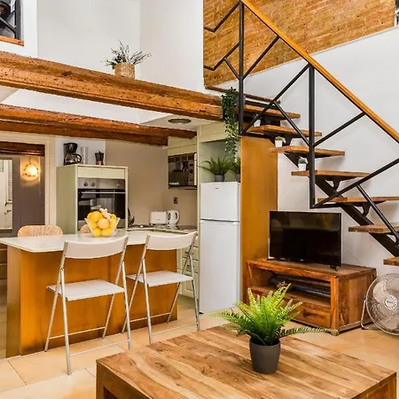 Fridays Flats Dreamy Duplex - Stylish Loft فندق 3*