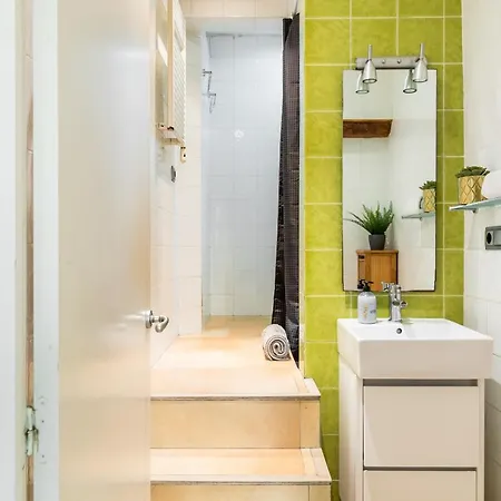 فندق Fridays Flats Dreamy Duplex - Stylish Loft 3*