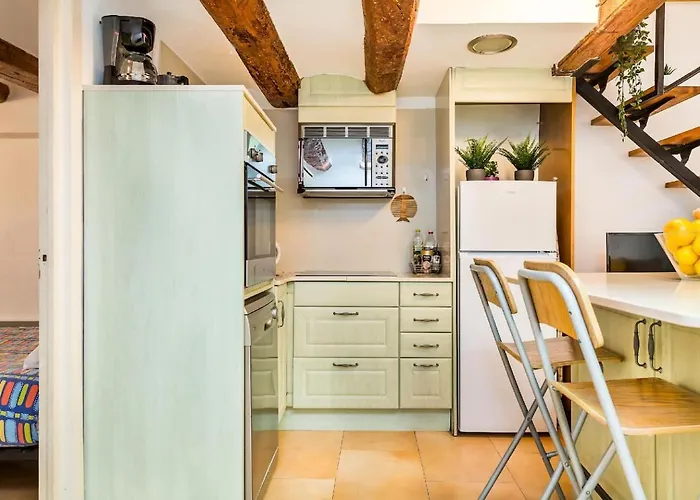 Hotel Fridays Flats Dreamy Duplex - Stylish Loft 3*
